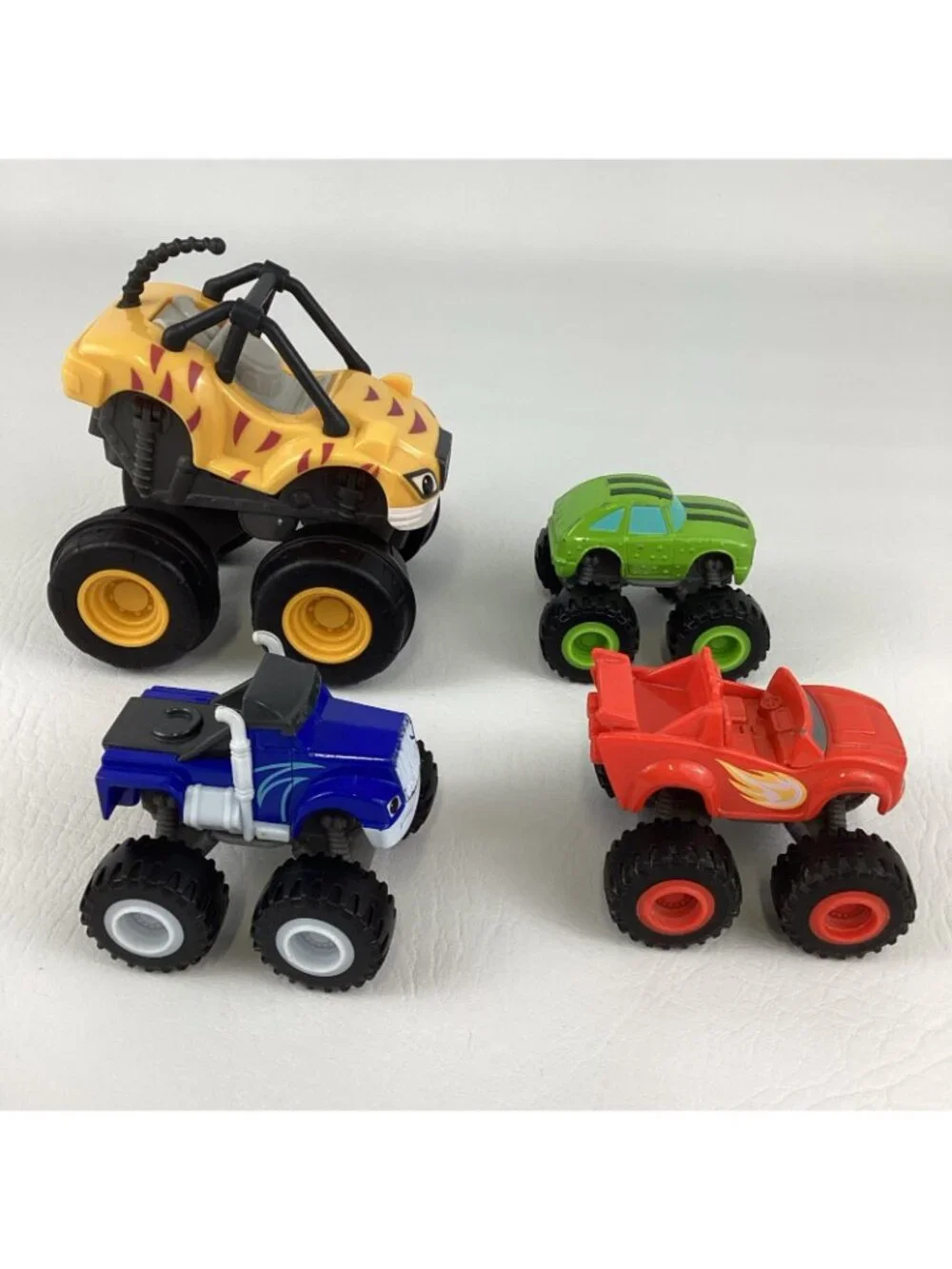 Blaze And The Monster Machines Look Find Book Bundle Lot Diecast Vehicles Lot
